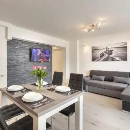 Appartement Newly Renovated App Goran Umag