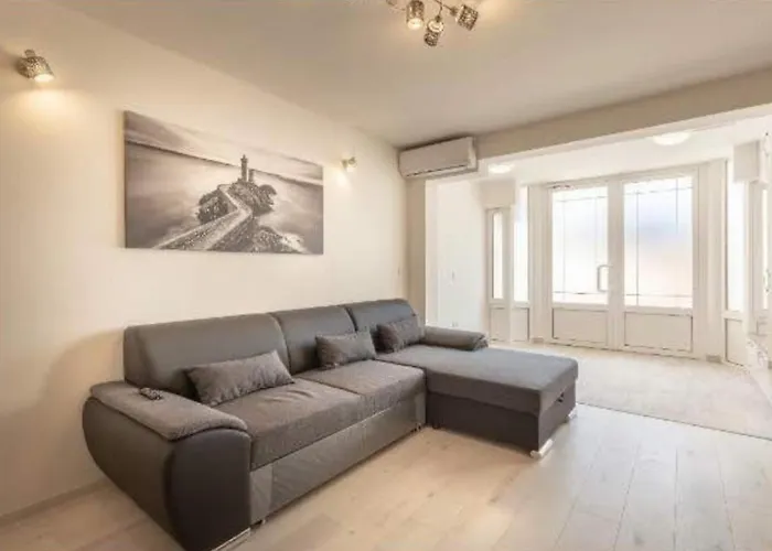 Newly Renovated App Goran Umag