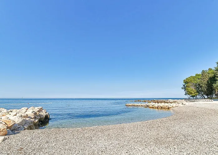 Newly Renovated App Goran Umag